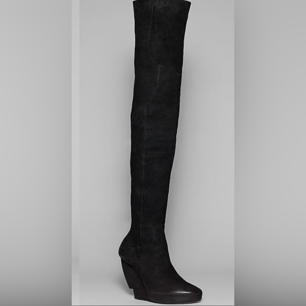 Fall must have! Game of Thrones inspired Helmet Lang thigh high leather boots. 7